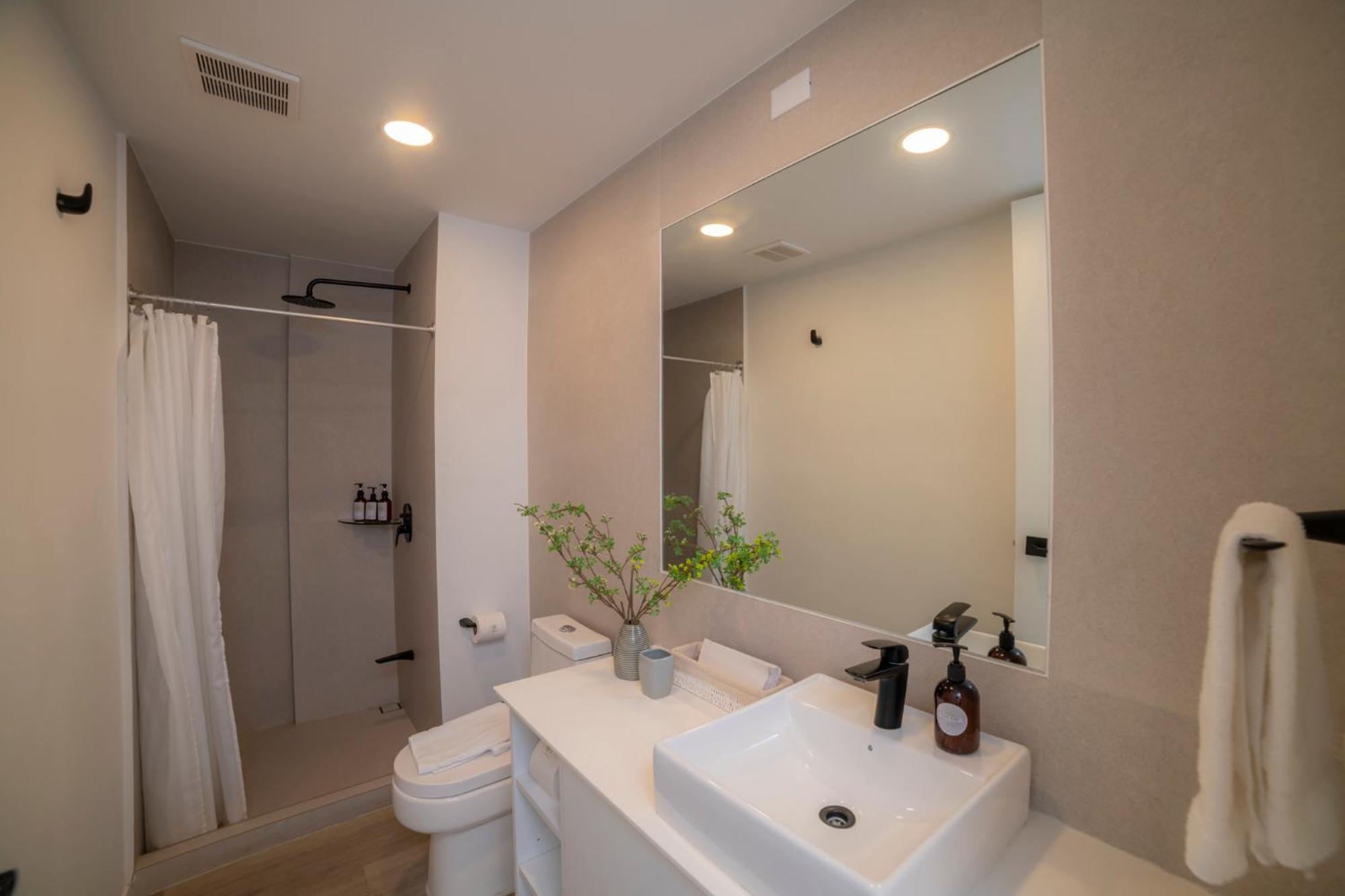 Bee Suites San Jose - Escalante Екстер'єр фото