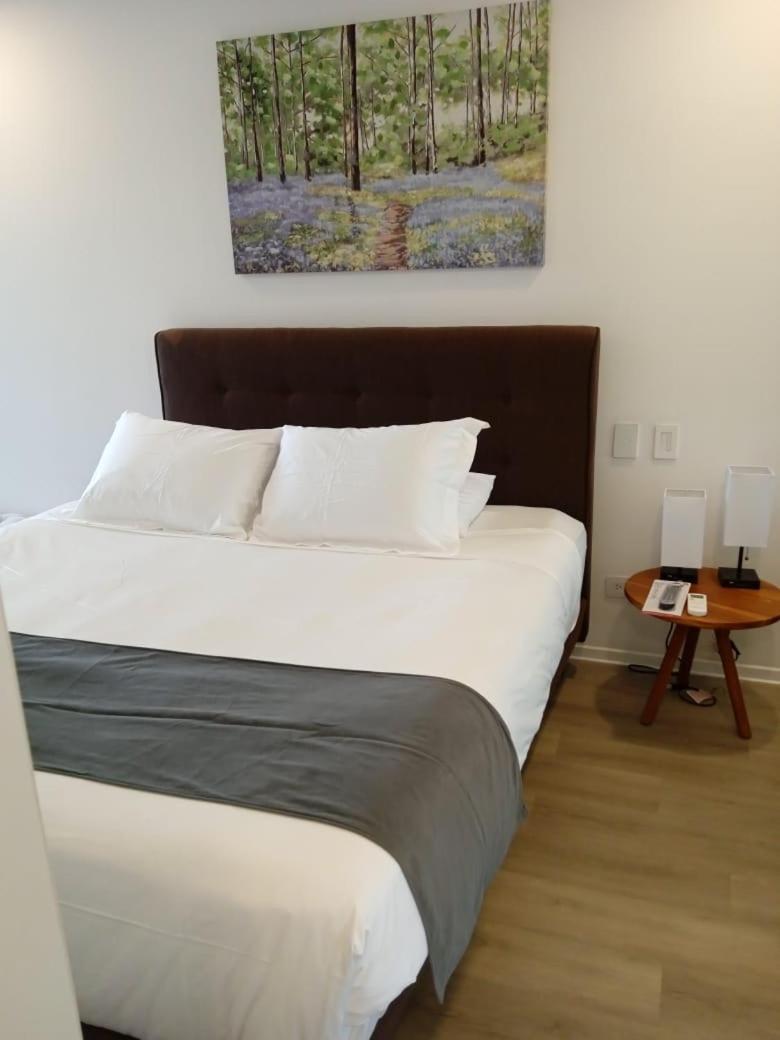 Bee Suites San Jose - Escalante Екстер'єр фото